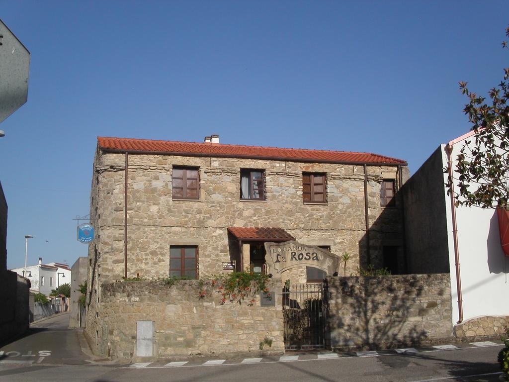 Locanda La Rosa Pauli Arbarei Buitenkant foto